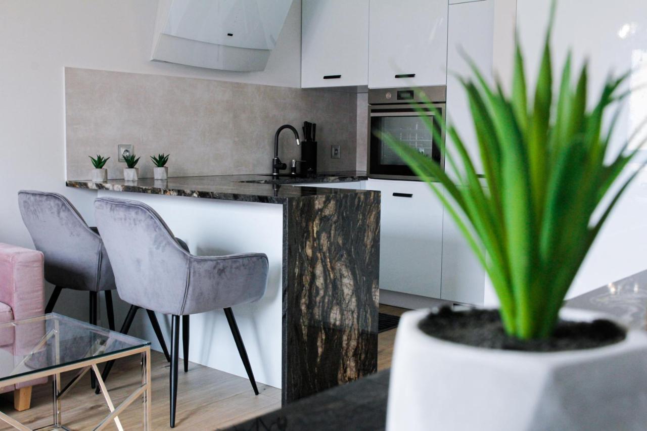 Apartament W Centrum-Garaz Kielce Luaran gambar